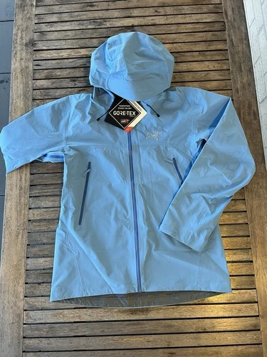 Arc'teryx Men's GORE-TEX Blue Waterproof Hooded Full Zip Jacket Size M - product listing photo