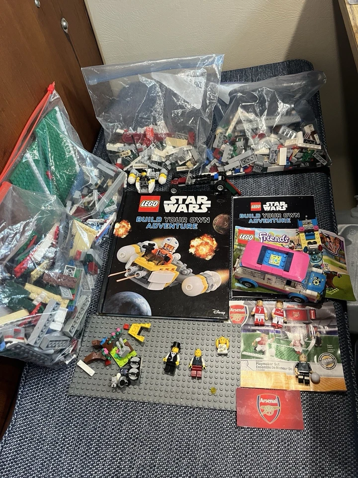 LEGOS - 12 Minifiguras + Star Wars - Amigos - City Town Juegos Casi Completos Foto 2 de 4