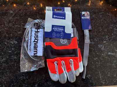 Husqvarna Large Functional Saw Protection Gloves - 579380210 Glasses and Lanyard