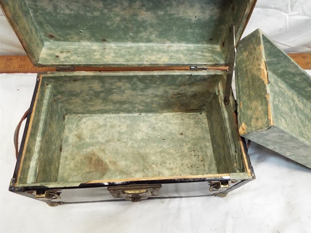 Antique Mini Salesman Sample Travel Trunk Doll House Steamer 