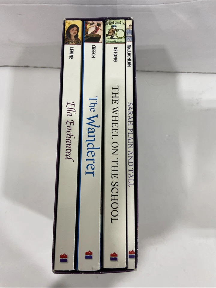 The Newbery Award 4 Book Boxed Set- Box Has Minor Wear- Inside 👍👍 Foto 3 de 4