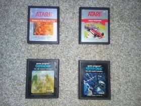 Atari 2600 Console Set With 8 Games Tested and Working See Pics