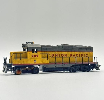 Walthers HO Union Pacific #289 Locomotive Train (GP9M) 931-102 untested ...