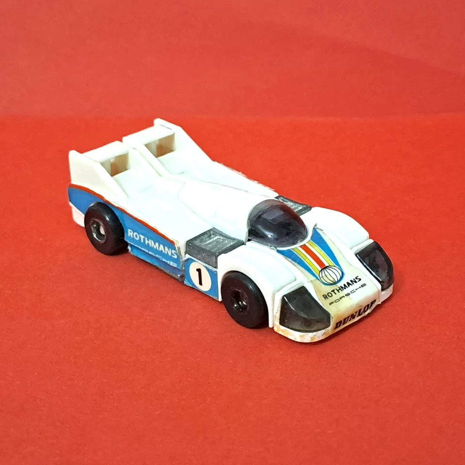 GOBOTS CRASHER PORSCHE 1983 - DUNLOP - ROTHMANS - Immagine 2 di 4
