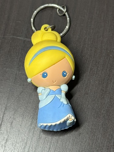 Portachiavi personaggio principessa DISNEY CENERENTOLA gomma
