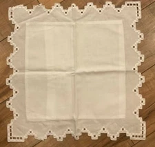 BOUTROSS IMPORTS LINEN #9213 - MOSAIC BORDER PILLOW COVER - 14" X 14"