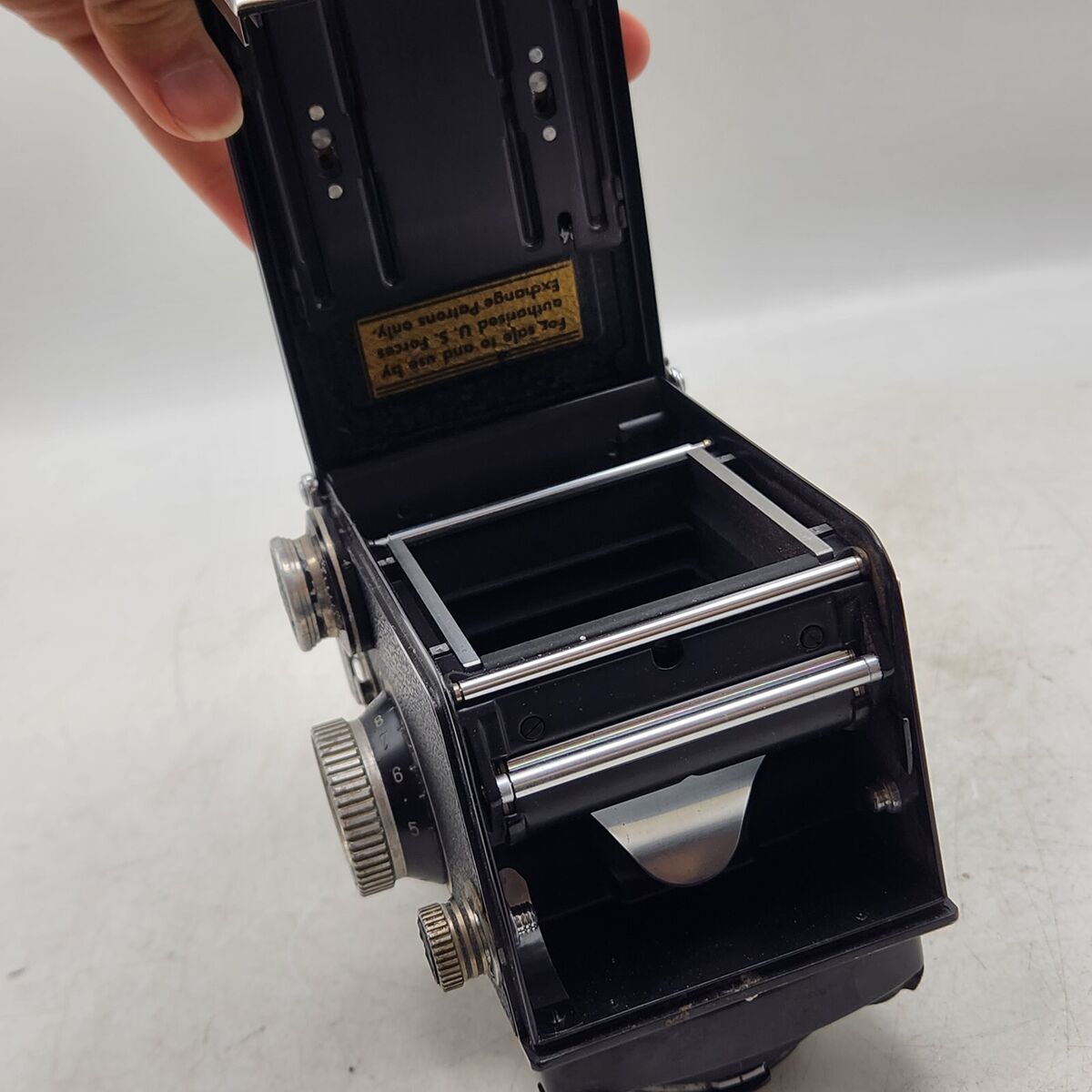 READ Rollei Rolleiflex TLR Camera - Carl Zeiss Planar READ Rollei Rolleiflex TLR Camera - Carl Zeiss Planar