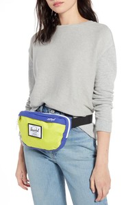 herschel nineteen hip pack