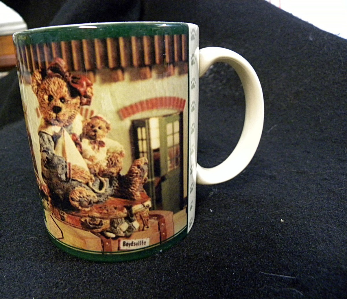 1995 Boyds Bear Collection Ltd "A Journey Begins..." Train Coffee Mug
