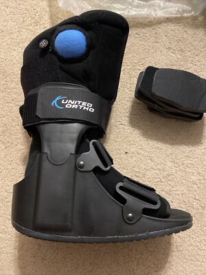 United Ortho Air Stabilizer Ankle Walker Fracture Boot -Size Extra Small Black