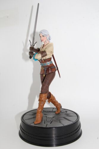 THE WITCHER 3 WILD HUNT DARK HORSE DELUXE SERIES 1 CIRI FIGURA 20 cm. - Imagen 6 de 6
