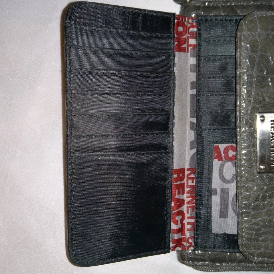 Cartera Kenneth Cole Reaction Gris Imitación Cuero EXCELENTE Foto 3 de 4