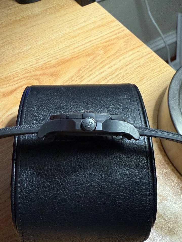 Breitling Avenger Blackbird 44mm LIMITED EDITION Carbon Fiber Dial - Image 4 of 4