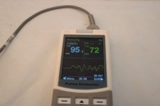 McKesson Handheld 16-834V2 Pulse Oximeter w/Software, Manual, Probe NEW BATTERY