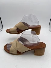 Mila Paoli Chunky Heel Sandal Women's Sz 9.5 Beige Suede Leather Slip-on W471