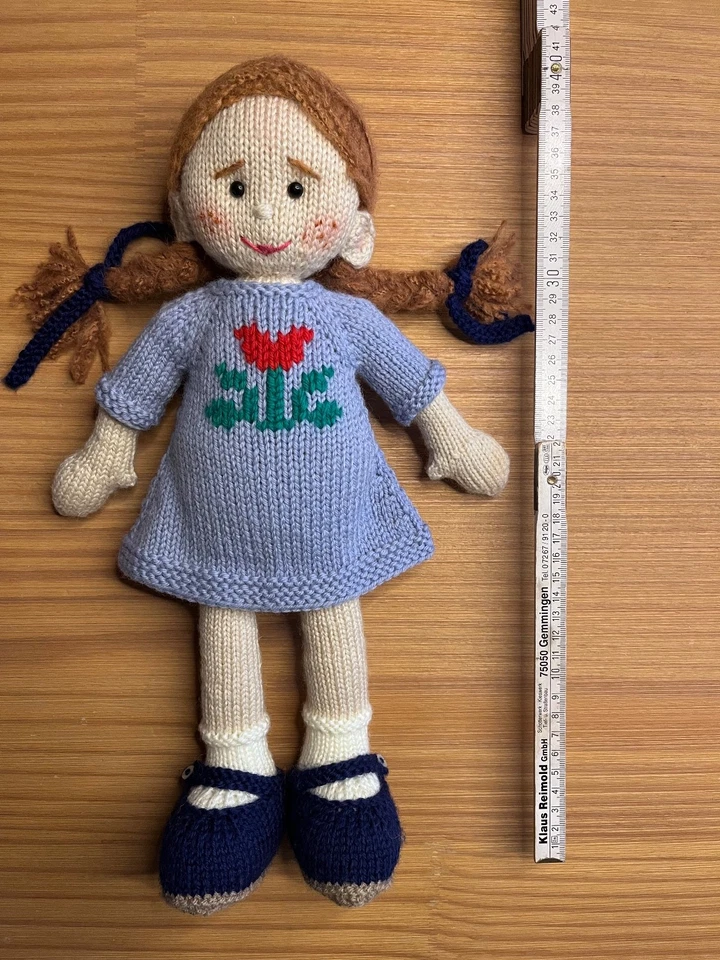 Strickpuppe handgestrickt Puppe Handarbeit gestrickt Spielpuppe Dekopuppe - Bild 2 von 4