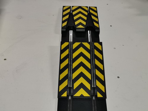 Scalextric Sport Rampa per salto 2pz. cod. C8211. Nuovo ma senza scatola - Foto 5 di 5