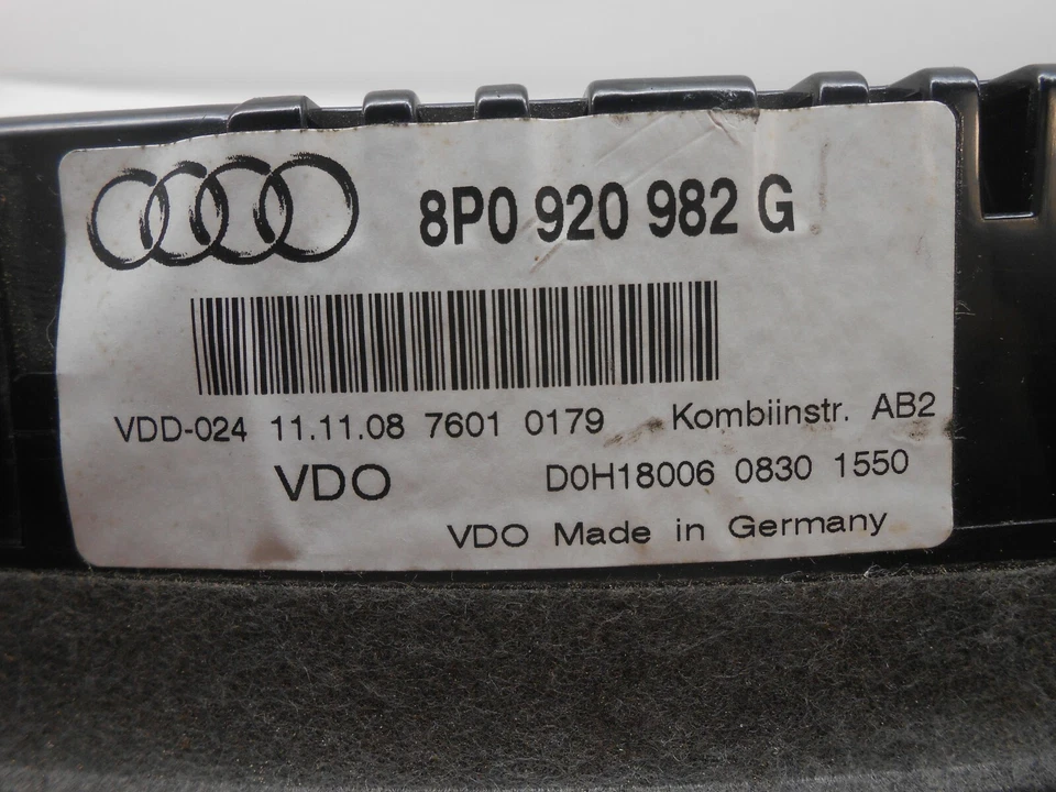 Audi A3 2009 velocímetro clúster con multifunción 8P0920982G IC 52807 SE0042 Foto 3 de 4