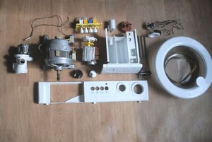 TECHNIK TKL9260 WASCHMASCHINE DEFEKT FÜR TEILE:MOTOR,TIMER,HEIZUNG,FASZIE,PUMPE