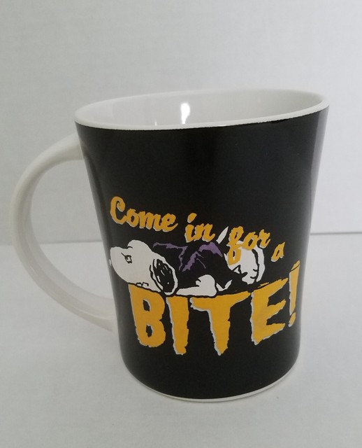 Vintage Peanuts Snoopy Halloween Mug COME IN FOR A BITE eBay