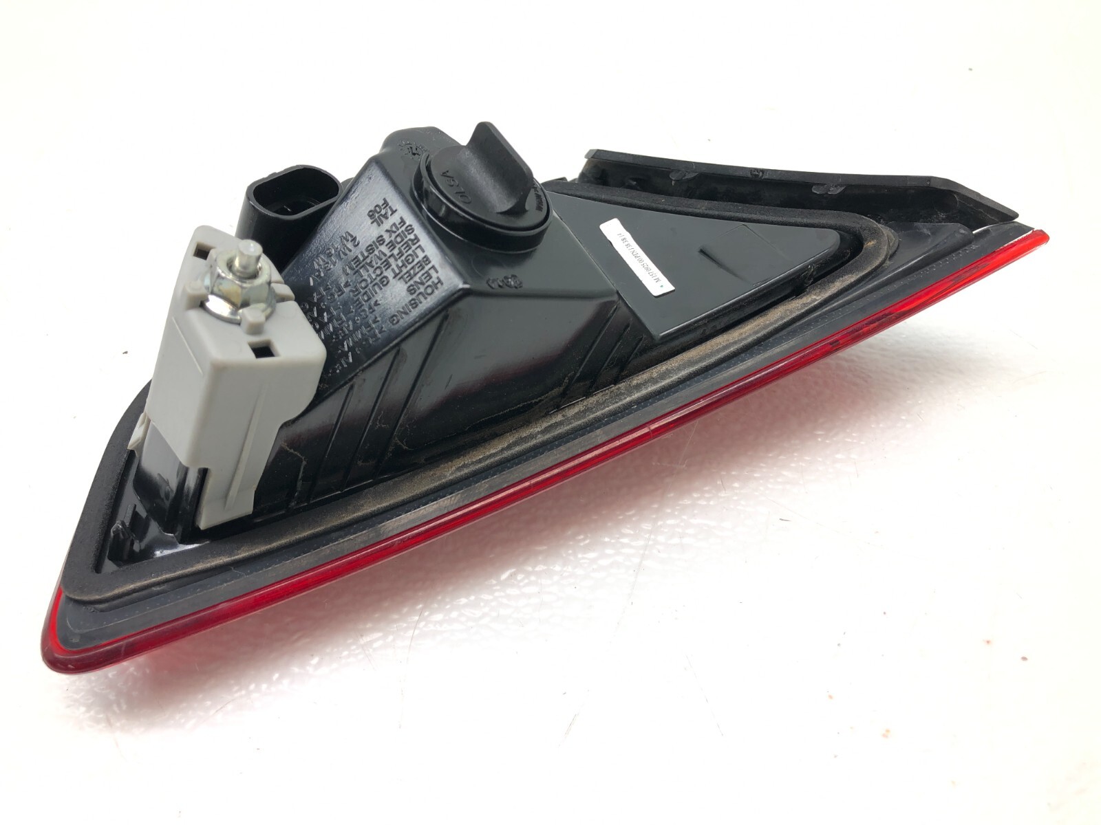 2014-2020 MASERATI GHIBLI S Q4 RIGHT PASSENGER REAR INNER TAIL LIGHT OEM.