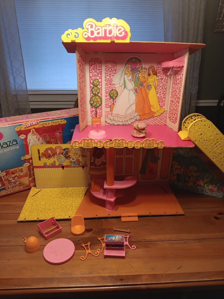 1975 Vntg BARBIE FASHION PLAZA SET 9525 Mattel w Original Box Read