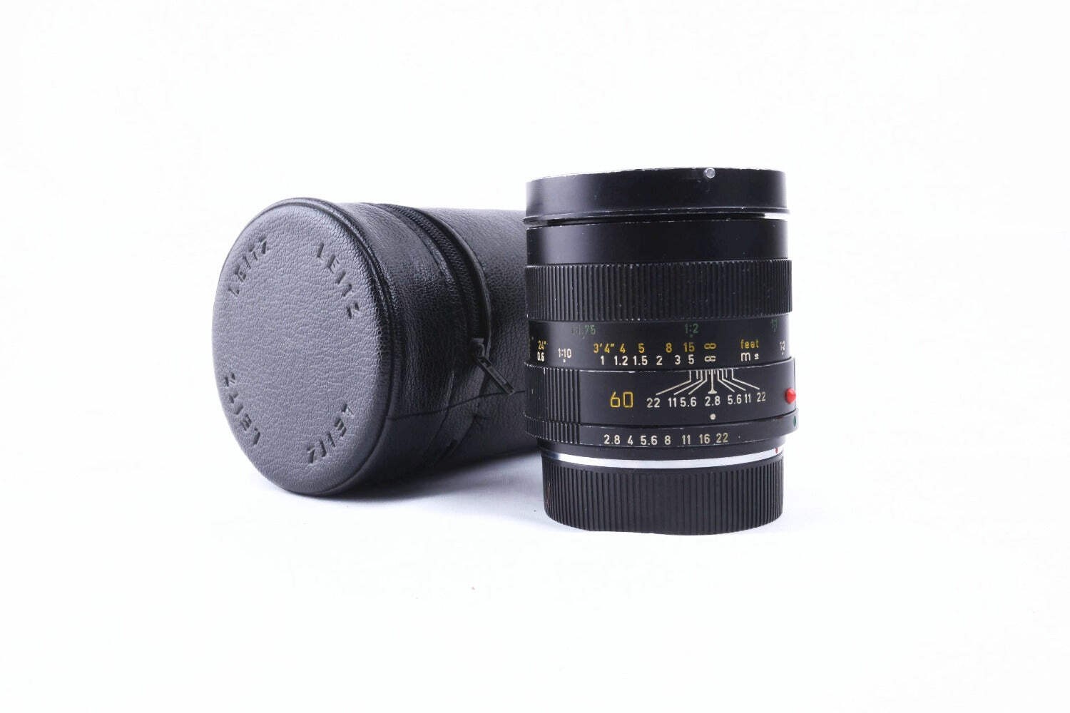 LEITZ MACRO-ELMARIT-R 60mm f/2.8, optique d'exception et étui cuir pour collectionneur