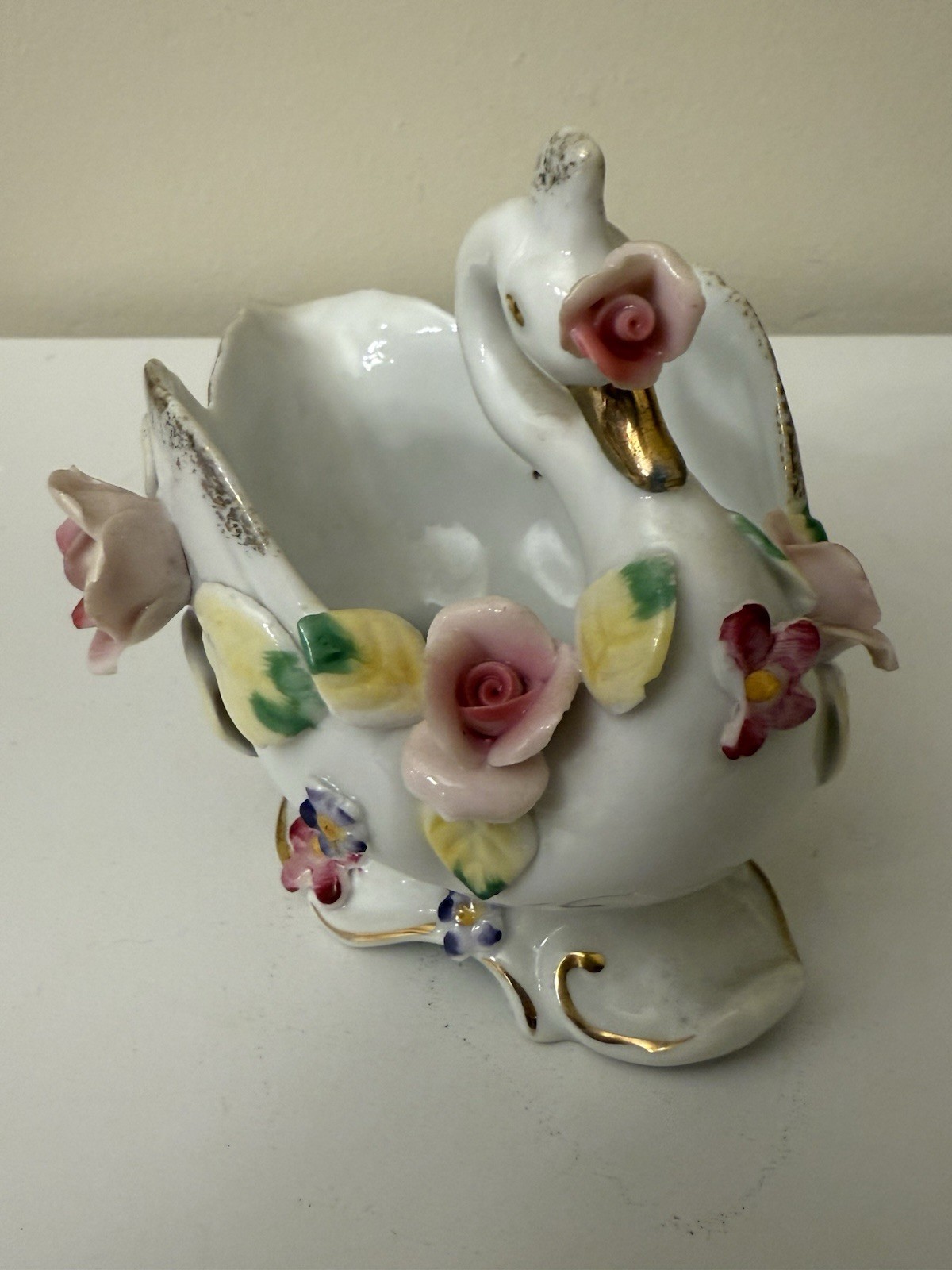 VTG Swan Figurine Planter Pink Applied Roses Gold Trim Porcelain JAPAN READ
