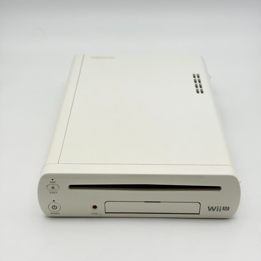 Nintendo Wii U Console White BASIC SET 8GB USED Japanese NTSC-J