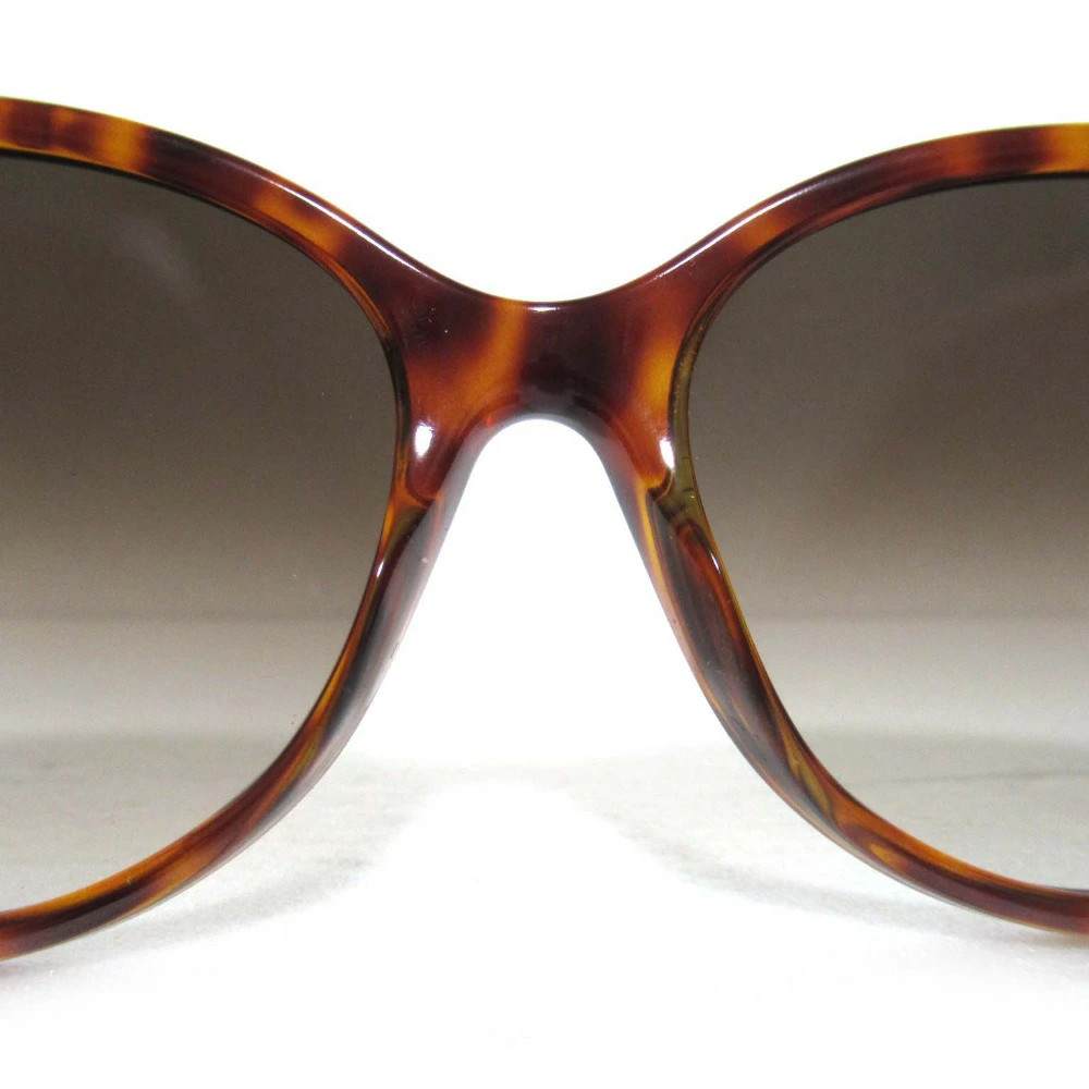 GUCCI Tortoiseshell pattern gradation sunglasses … - image 2