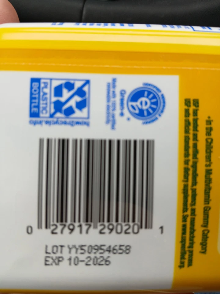 Multivitamínico completo L'il Critters Gummy Vites, 300 ct. Caducidad 10/2026 Foto 2 de 4