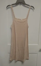 Joyaria Women's Full Slip Everyday Smoothing Small  29L x 15W ~ NEW