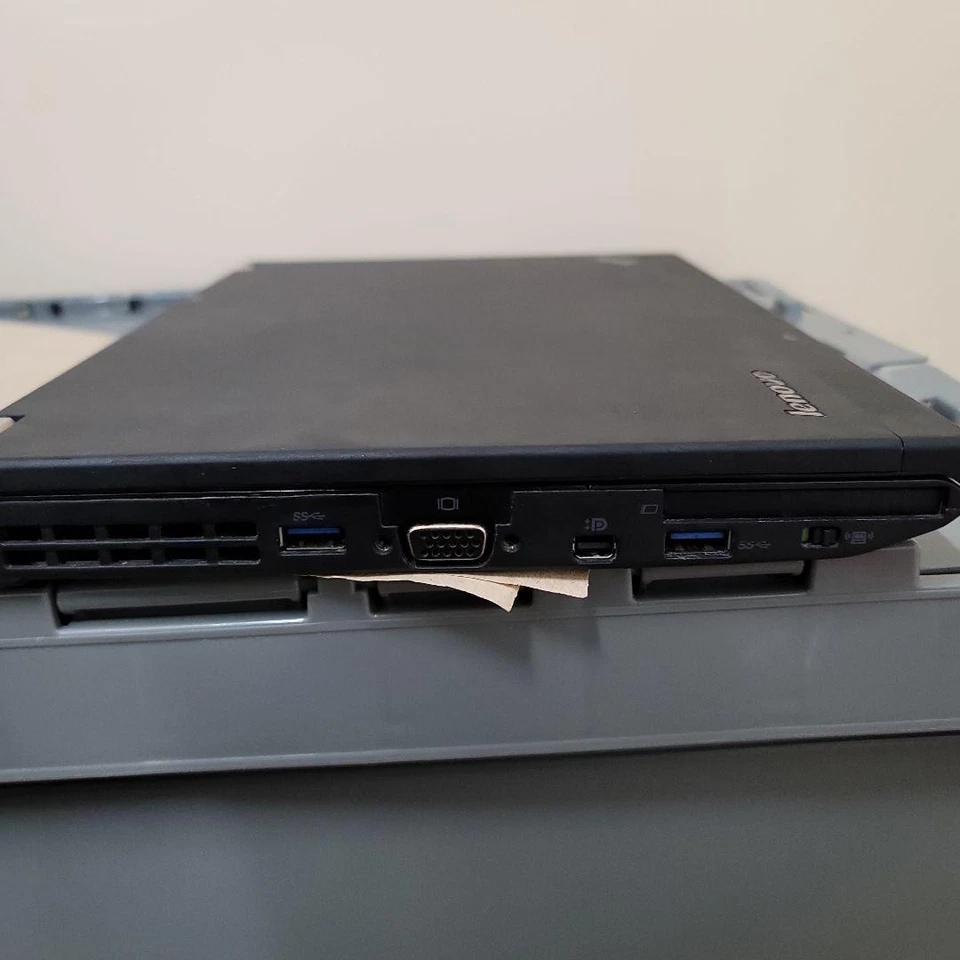 Lenovo ThinkPad X230 Core i5-3320M 2.60GHz RAM 16GB SSD 120GB 12.5 in Win 10 - Image 3 of 4