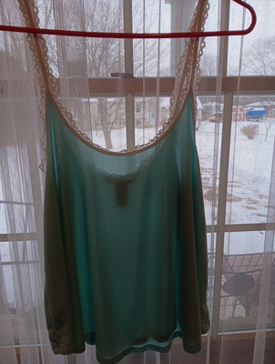 Victoria s Secret Size Medium Ribbed Lace Trim Aqua Sleep Cami NWOT