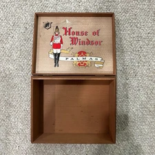 VINTAGE! House of Windsor "Palmas" Wood Cigar Box