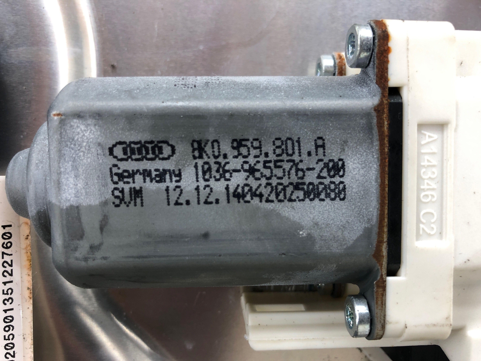 2013 - 2019 BENTLEY FLYING SPUR LEFT REAR DOOR SHELL W/SUNSHADE ONYX METALLIC
