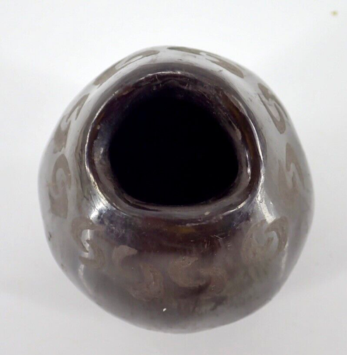 Santa Clara Carved Black Pottery Signed Ginger Mesko 01 Seed Bowl Rustic Vintage - Picture 10 of 11