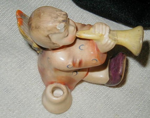 VINTAGE HUMMEL GOEBEL ANGEL GIRL WITH HORN FIGURAL CANDLE HOLDER, TMK-2 - Picture 2 of 6