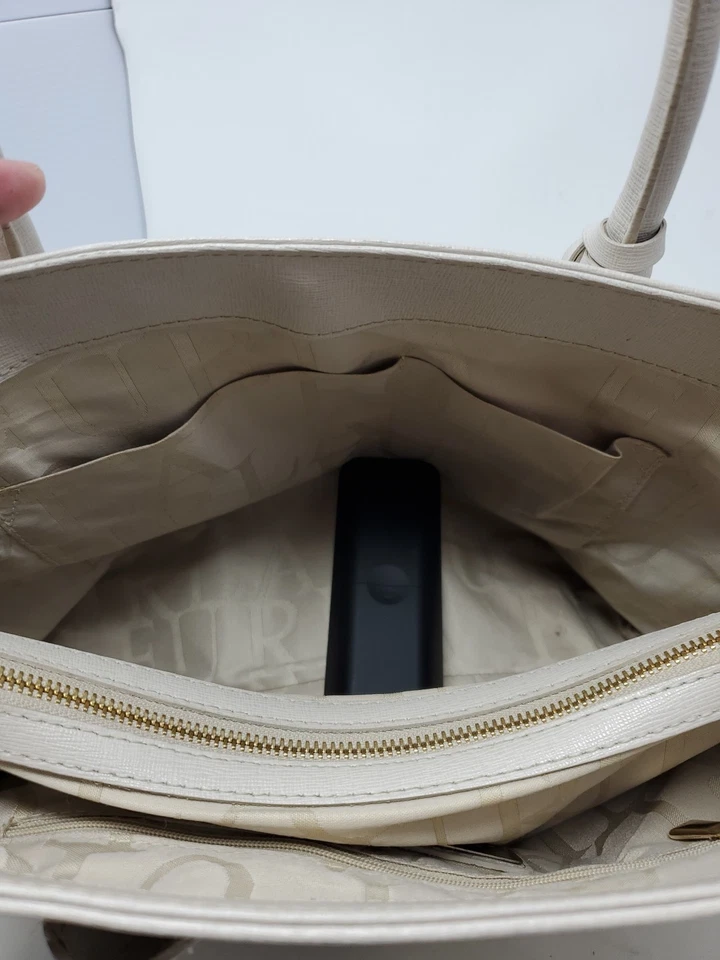 Bolso de hombro de cuero beige Furla con bolsa para el polvo 12SRL001 Foto 4 de 4