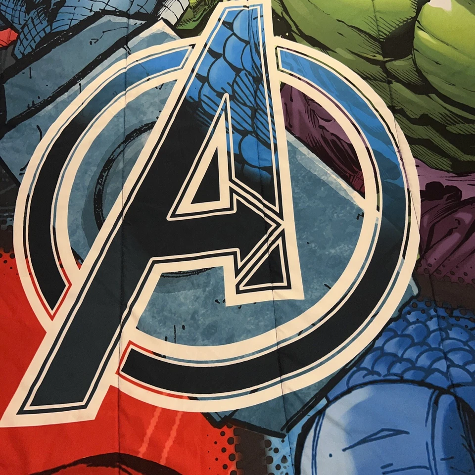 Marvel Avengers Twin-Full Sized Bedspread Quilt - Image 3 of 4