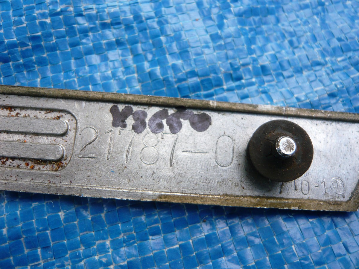 Yamaha XS1 XS2 TX650 1969-1973 1x Emblem vom Seitendeckel