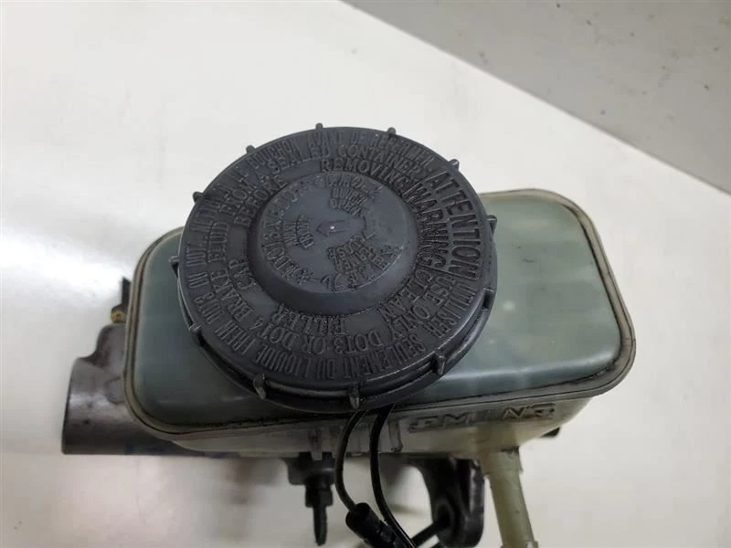 2000-2004, Acura RL, Brake Master Cylinder, Part Number - 46100SZ3A62 - Image 2 of 4