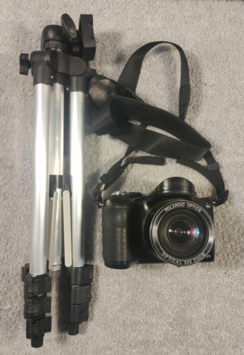 Polaroid 30X Optical Zoom Bridge Camera WiFi With Tripod - Afbeelding 1 van 9