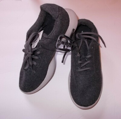 time and tru white shoes