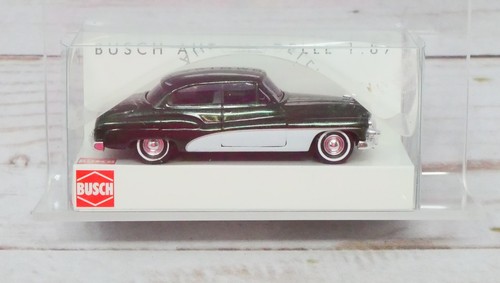 Busch 44720, 1950 Buick Deluxe sedán, verde metálico, escala 1/87 HO | Condition: New