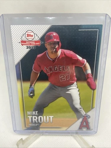 MIKE TROUT ~ 2019 Topps National Baseball Card Day #1  Angels
