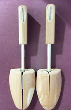 Men's Wearhouse Rochester Shoe Tree Cedar Wood Split Toe Shoe Stretcher - Size L