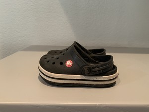 converse crocs
