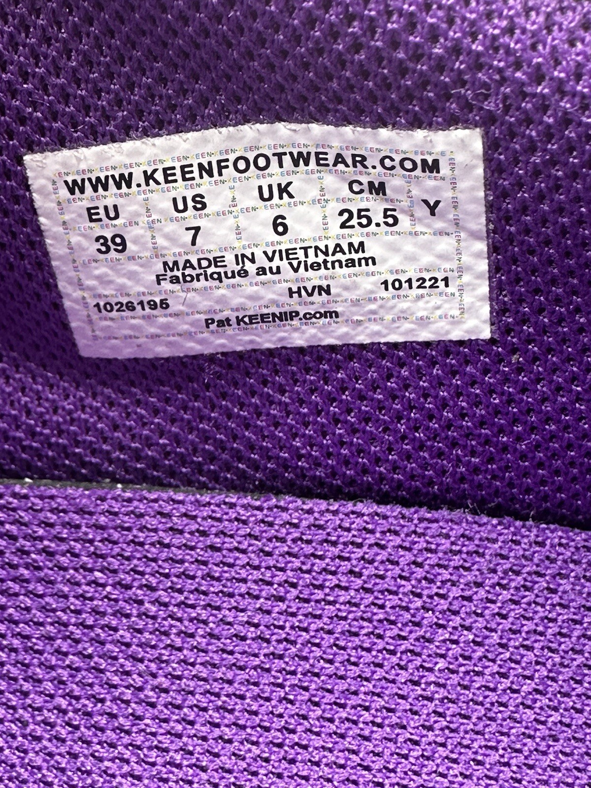 Nuovo con etichette Keen Speed Runner uva vibrante US 7 EU 39 anello gancio adattivo impermeabile