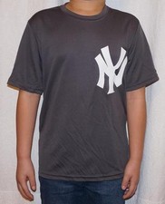 Majestic New York Yankees MLB Cool Base Youth Synthetic Crew Neck T-Shirt